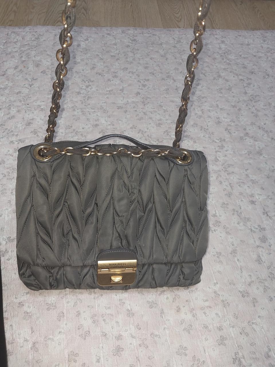 니나리찌 쿨팅 가죽크로스백