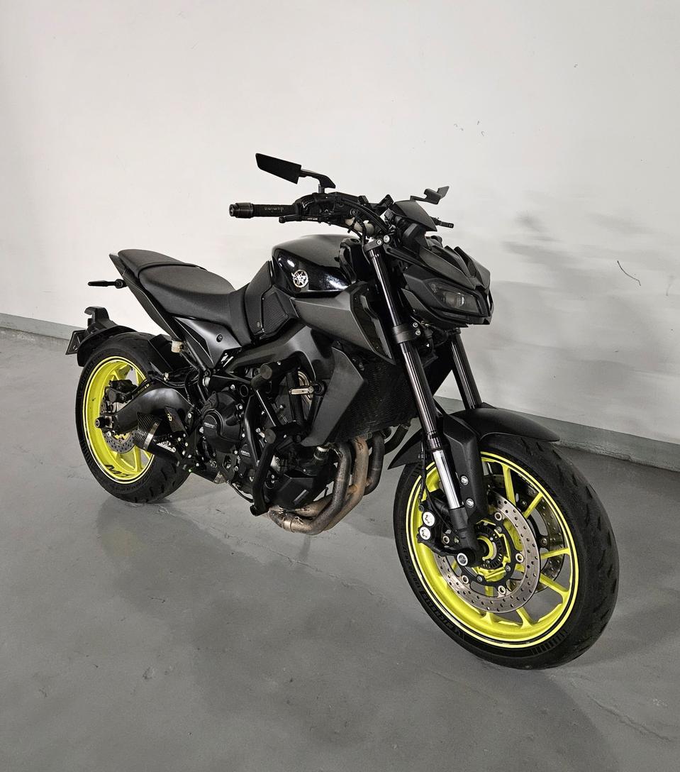 야마하 MT 09 풀배기 판매합니다.