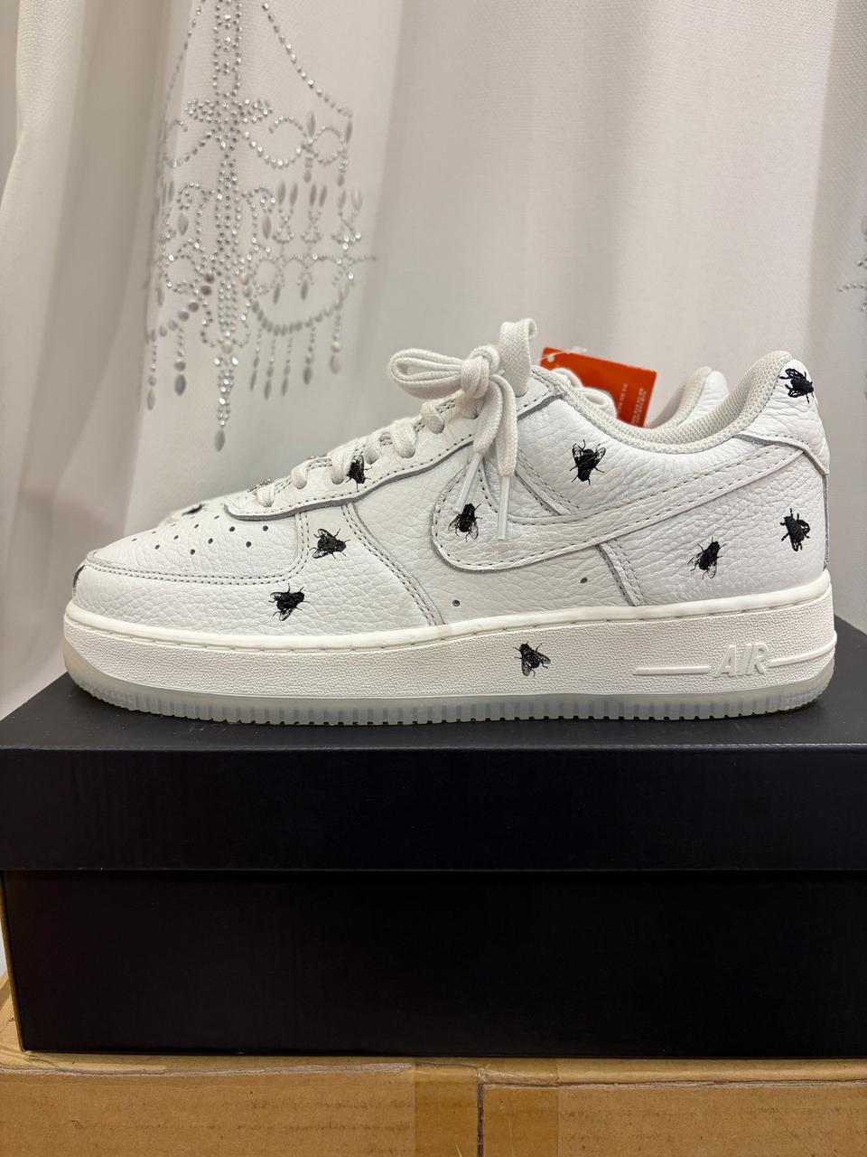 나이키 에어포스 할로윈 화이트 270