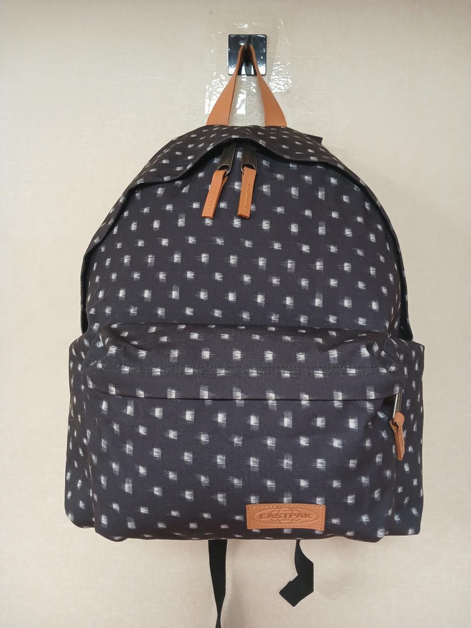 이스트팩 페디드 파커 체크 블러치 백팩