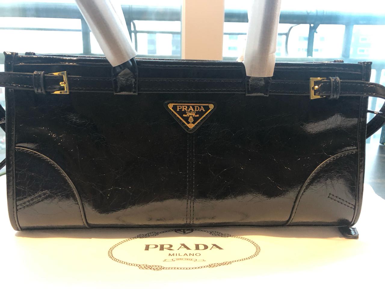 Prada Bonnie 미디엄 레더 숄더 백