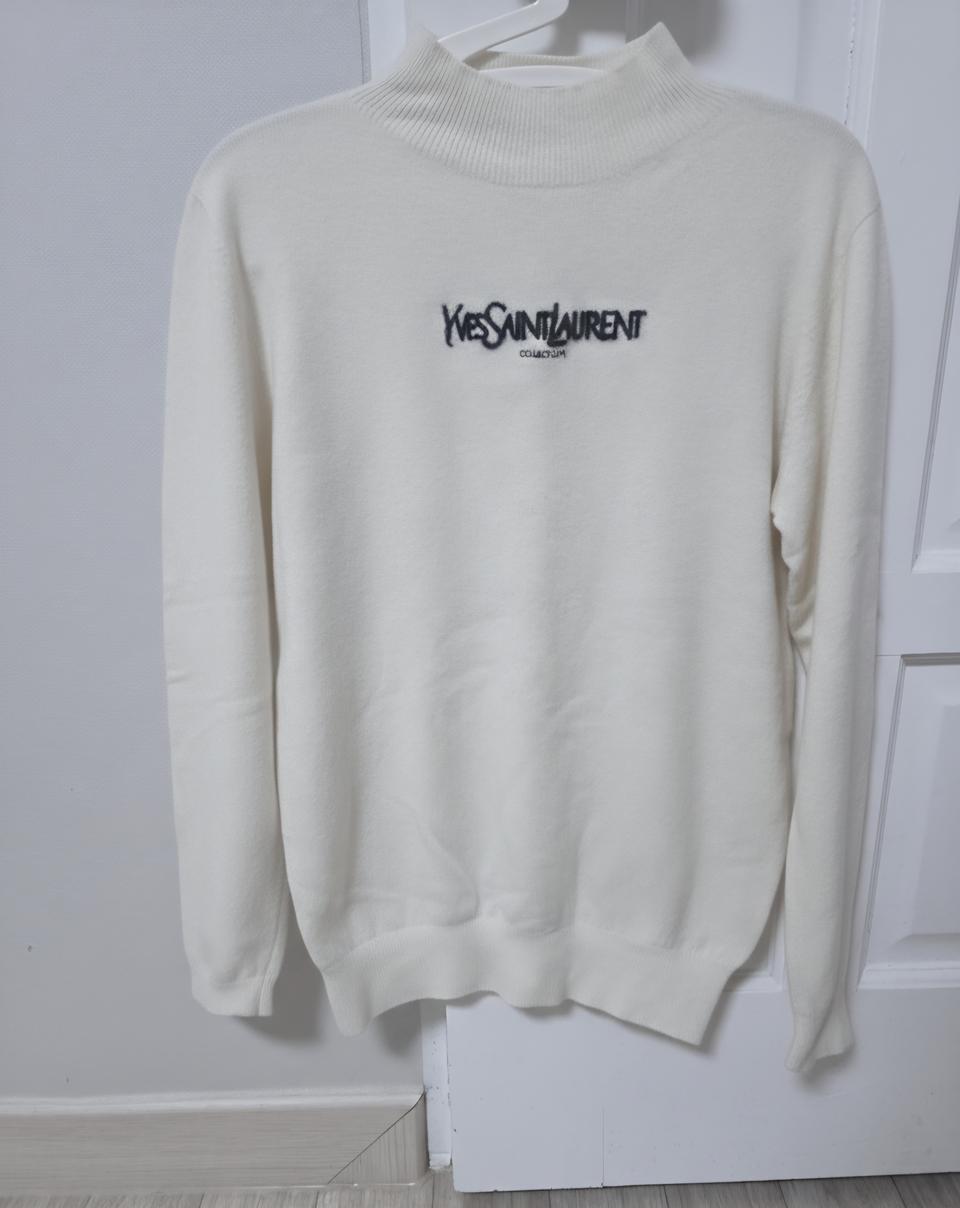 입생로랑 아이보리 니트