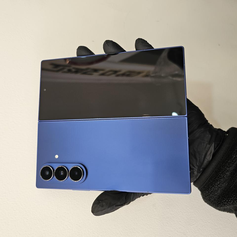 갤럭시Z폴드7 256기가 블루 (새제품급) / 0123