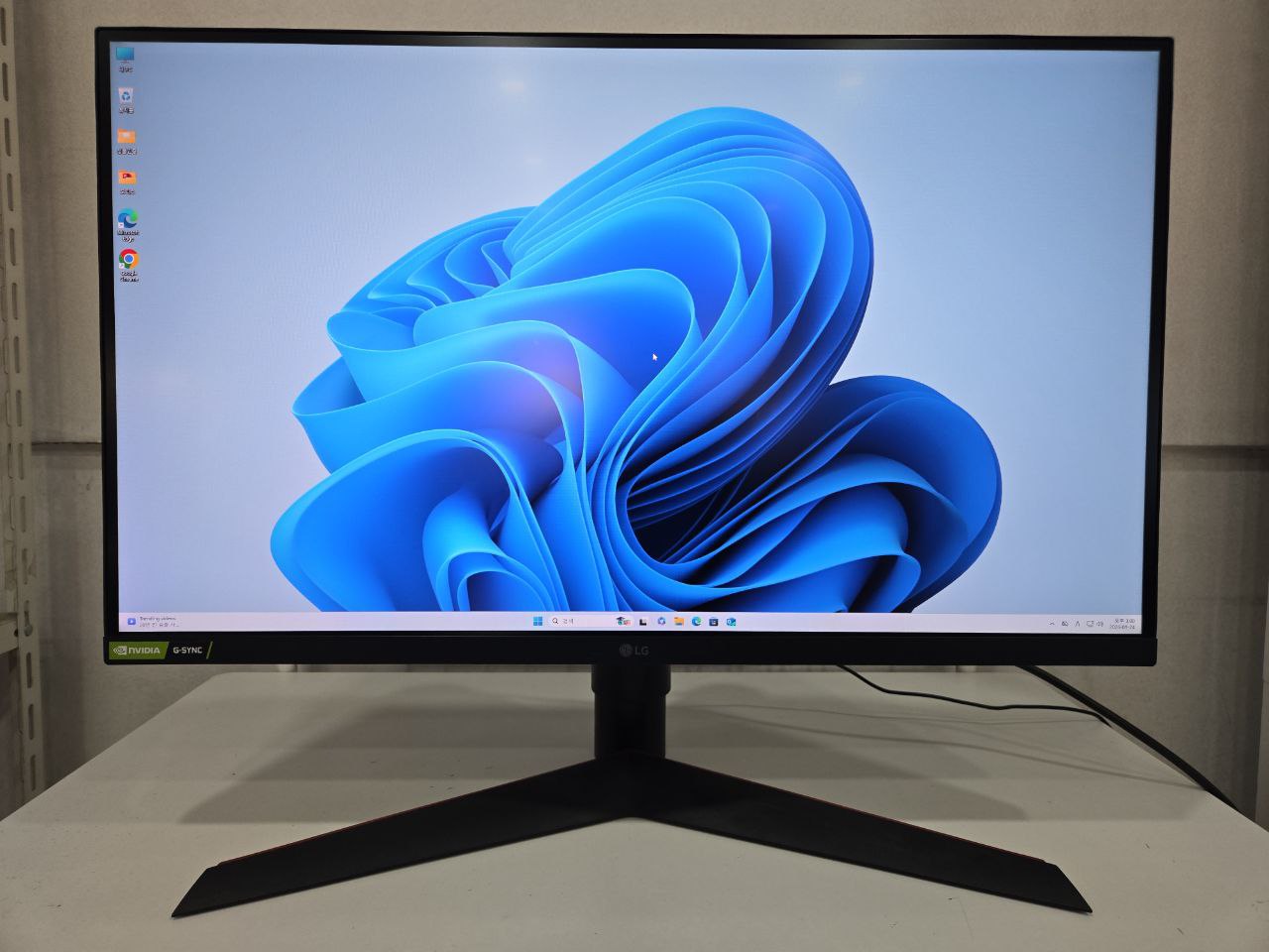 LG 27인치 144Hz 울트라기어 QHD 모니터 팝니다.