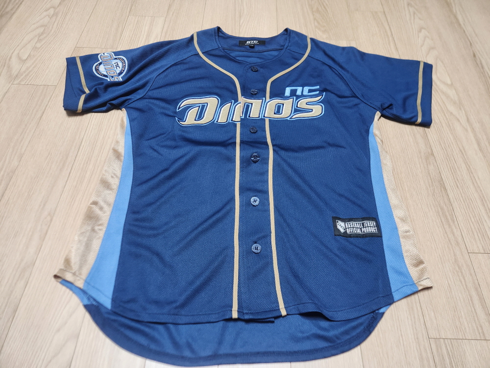 NC 다이노스 47번 나성범 유니폼 사이즈 95 판매합니다.