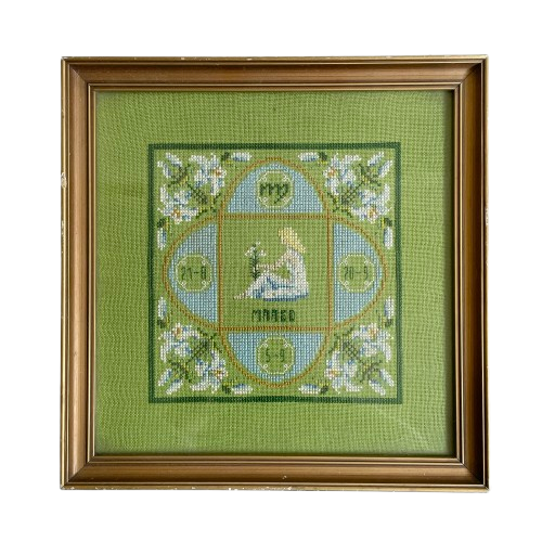 앤틱 엠브로이더드 액자