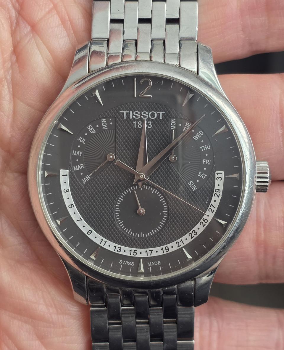 티쏘 (TISSOT) 퍼페츄얼 트레디션 T063.637.11.A 시계