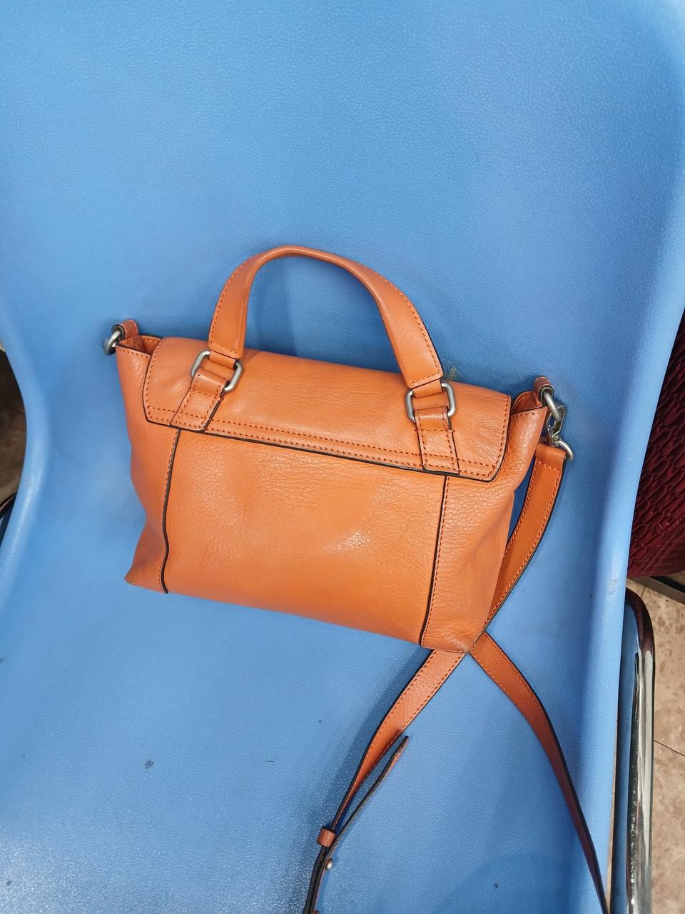 만다리나덕 여성 크로스토트백