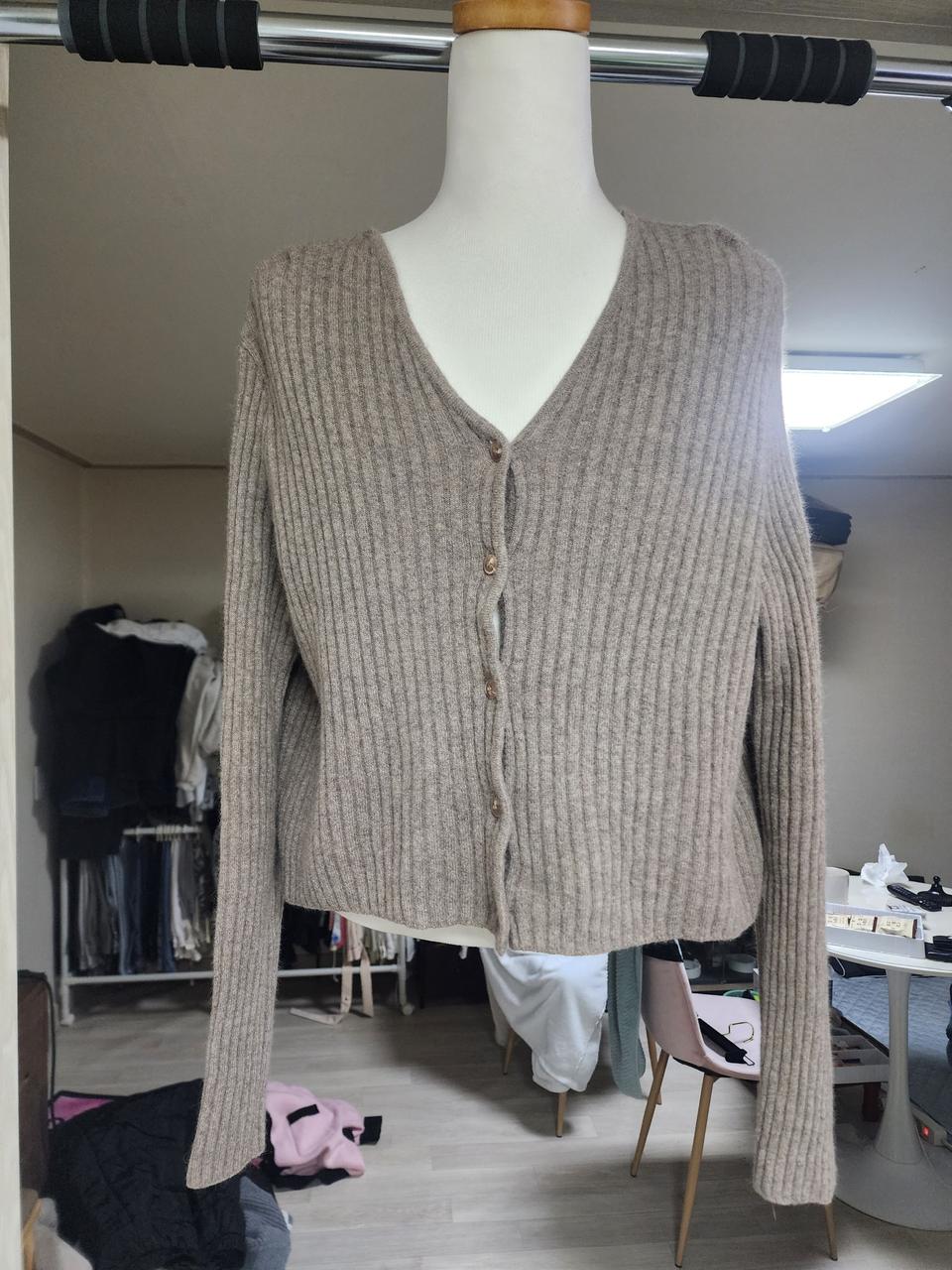 폭스 라쿤 울 혼방 브이넥 골지 가디건