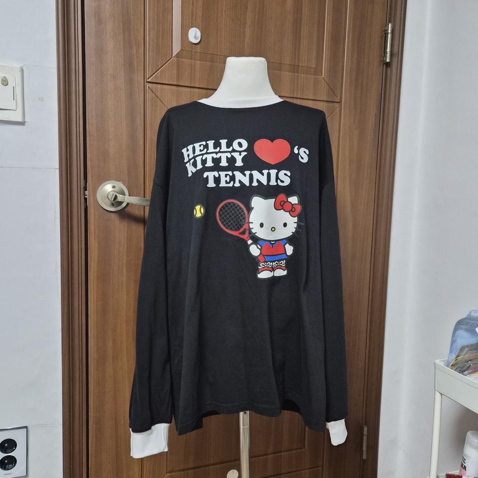 헬로키티 배색 롱슬리브 새상품