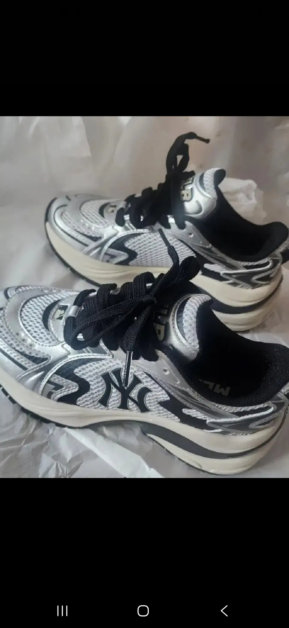 mlb커브러너 런닝화 새상품 풀박스판매해요.280사이즈 실버색인기상품