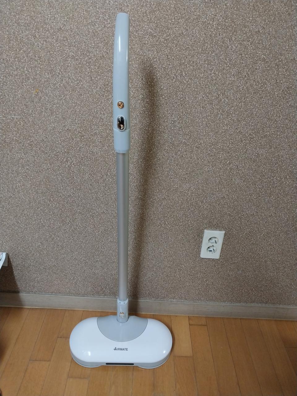 배터리 쌩쌩한 무선 물걸레 청소기