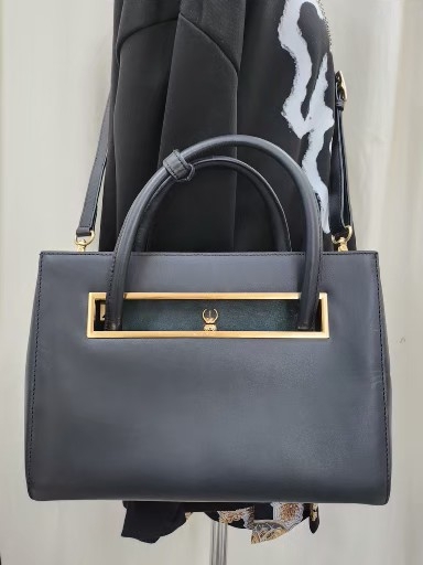 마리아꾸르끼토트겸크로스팩30×22×13 상태최상 택포34000