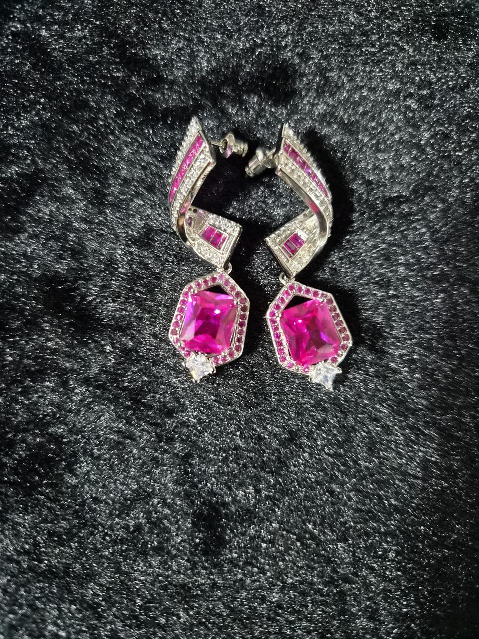 핑크 큐빅 드롭 귀걸이