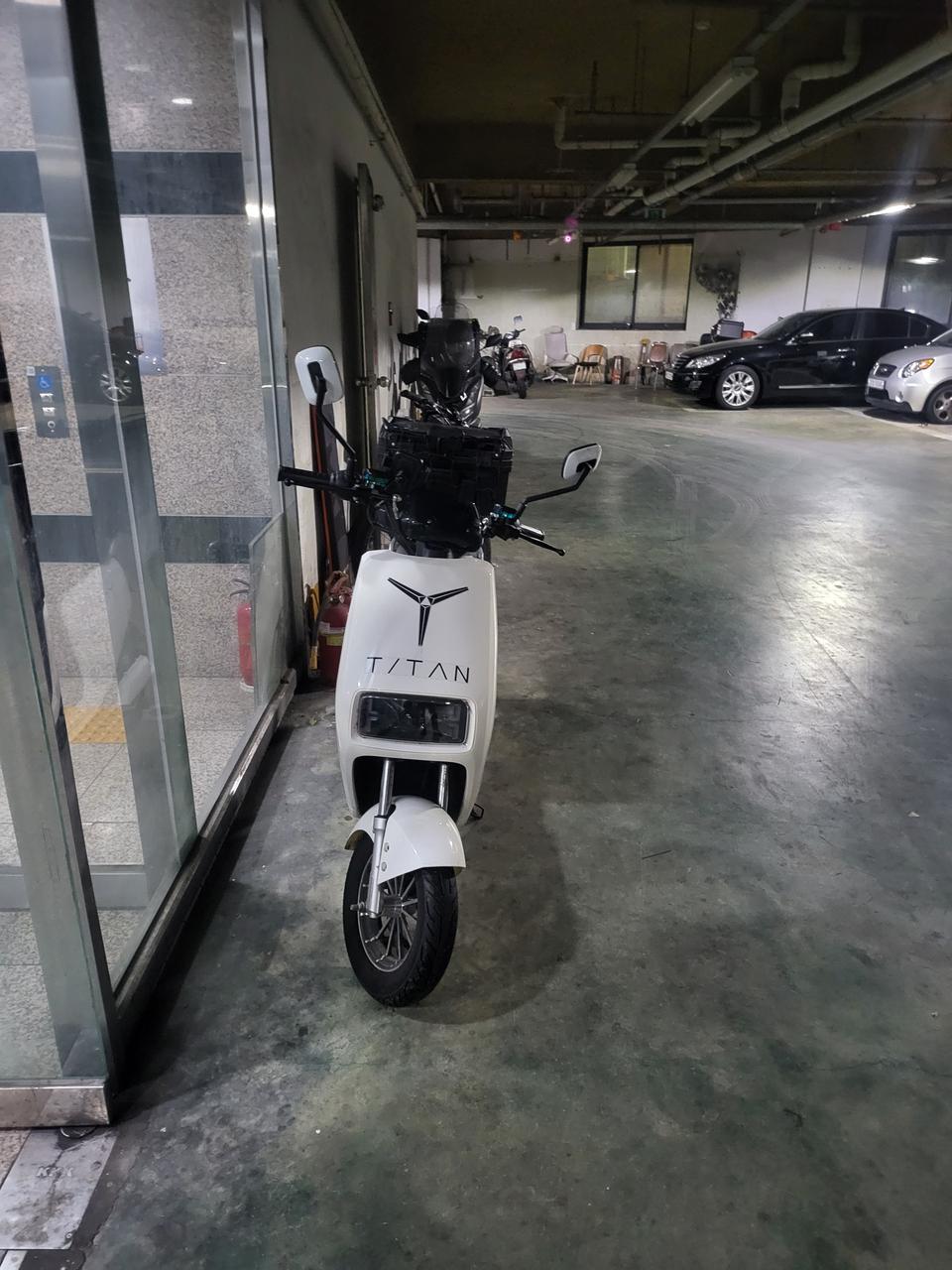 타이탄1000/전기 스쿠터