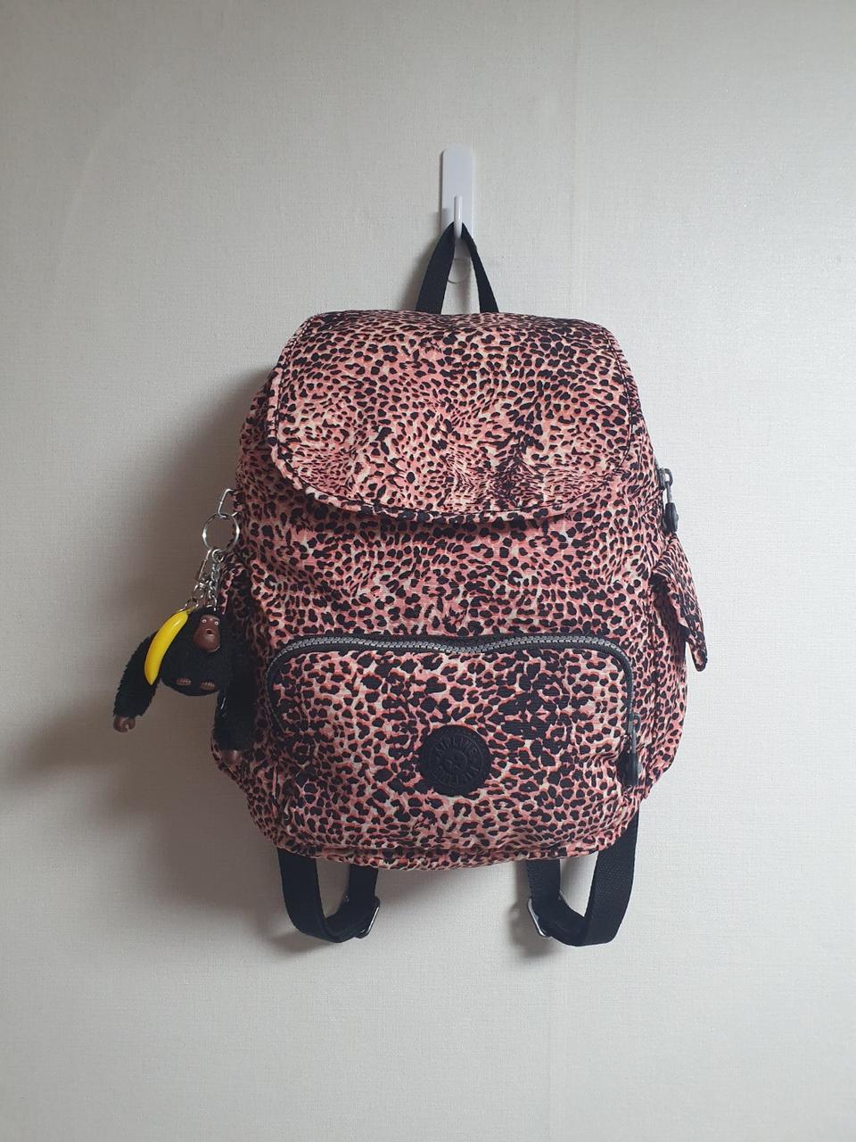 키플링 레오파드 패턴 백팩 핑크 블랙 포인트