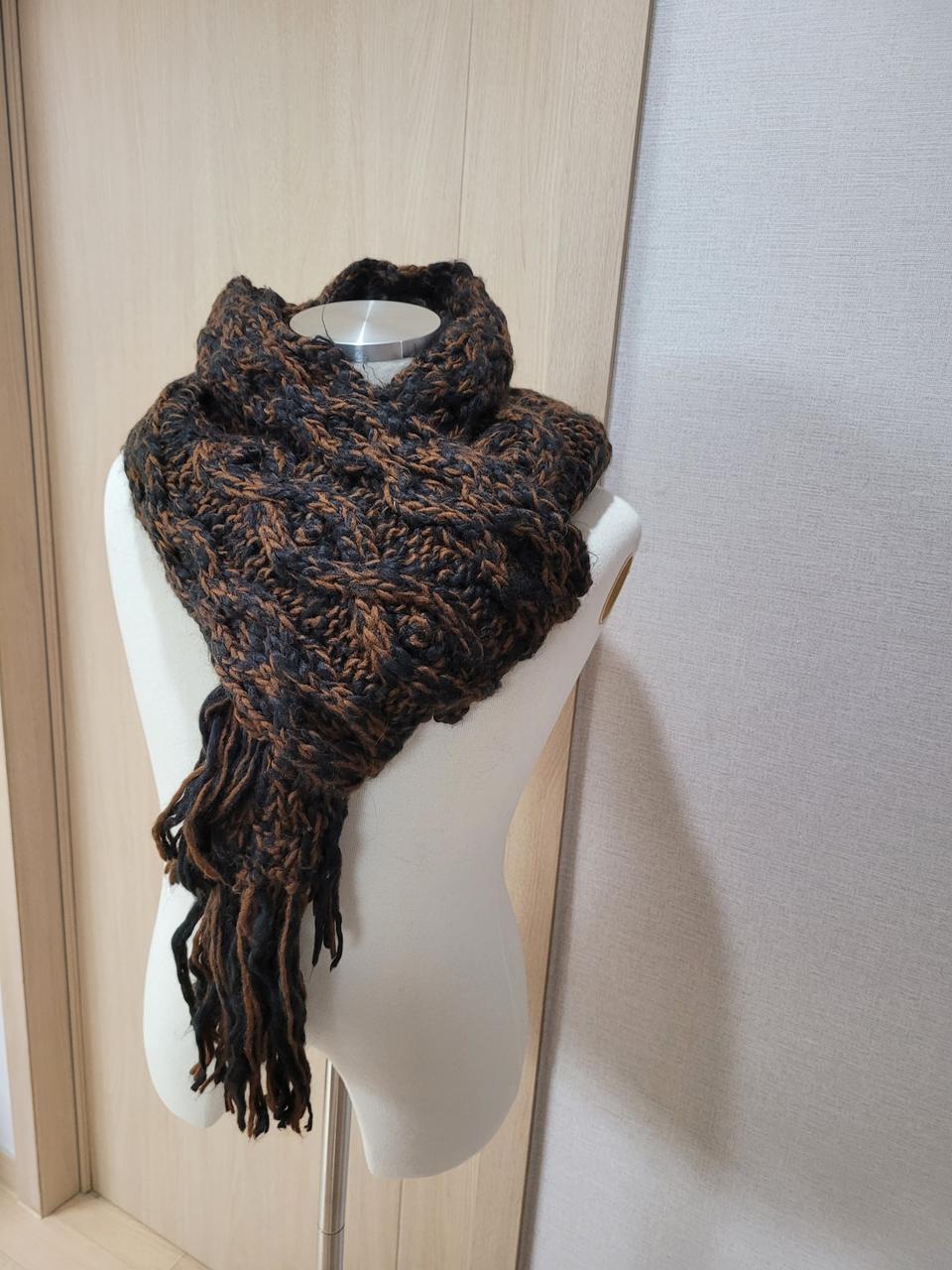 코데즈컴바인 꽈배기 니트 목도리 (공용)