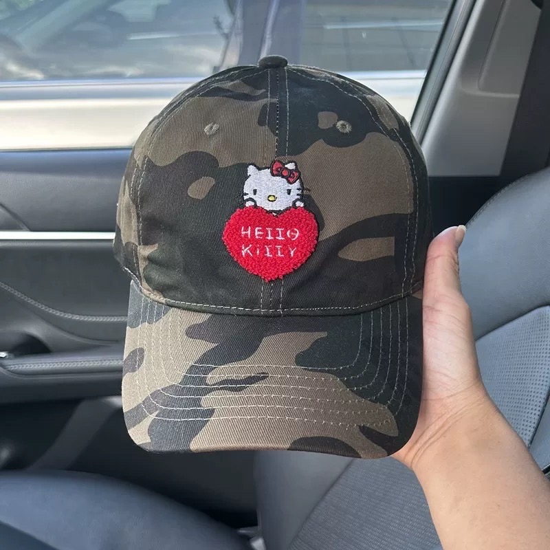 헬로키티 카모 볼캡