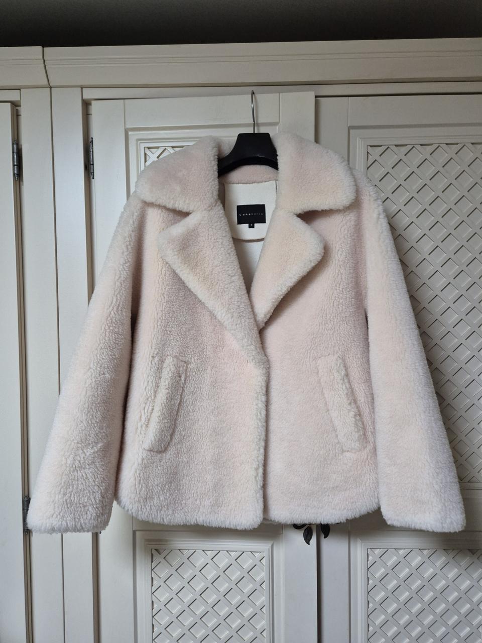 루나코어스 양모 자켓