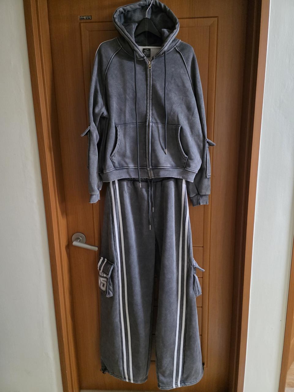 (새상품)피그먼트워싱 고퀄 특이한디자인 기모셋업(남녀공용)9.5=>7.5