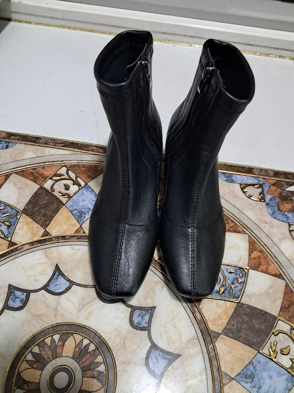 가죽앵글부츠 230