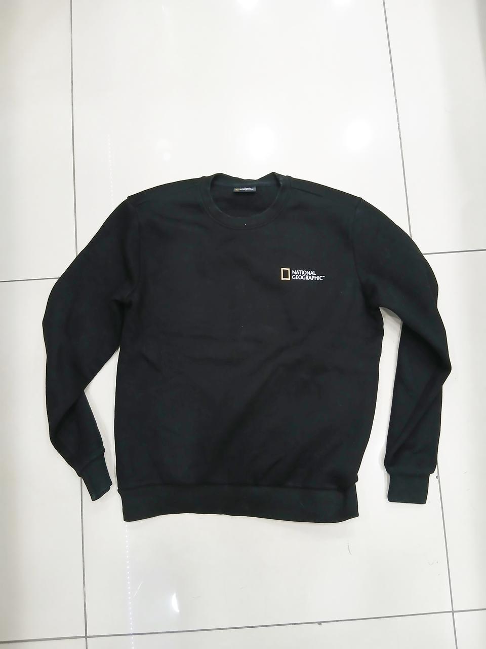 기모안감 m사이즈 검정 맨투맨티셔츠 가슴 영어로고 포인트 중고 구제