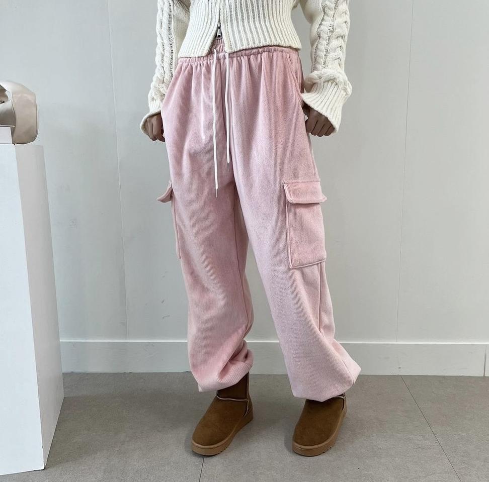 핑크색 코듀로이 카고 팬츠