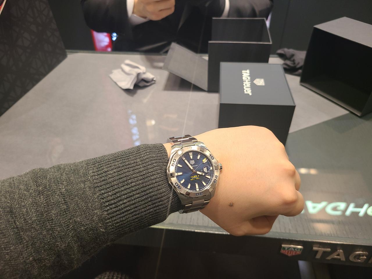 태그호이어 아쿠아레이서300 칼리버5 오토매틱 청판 팝니다