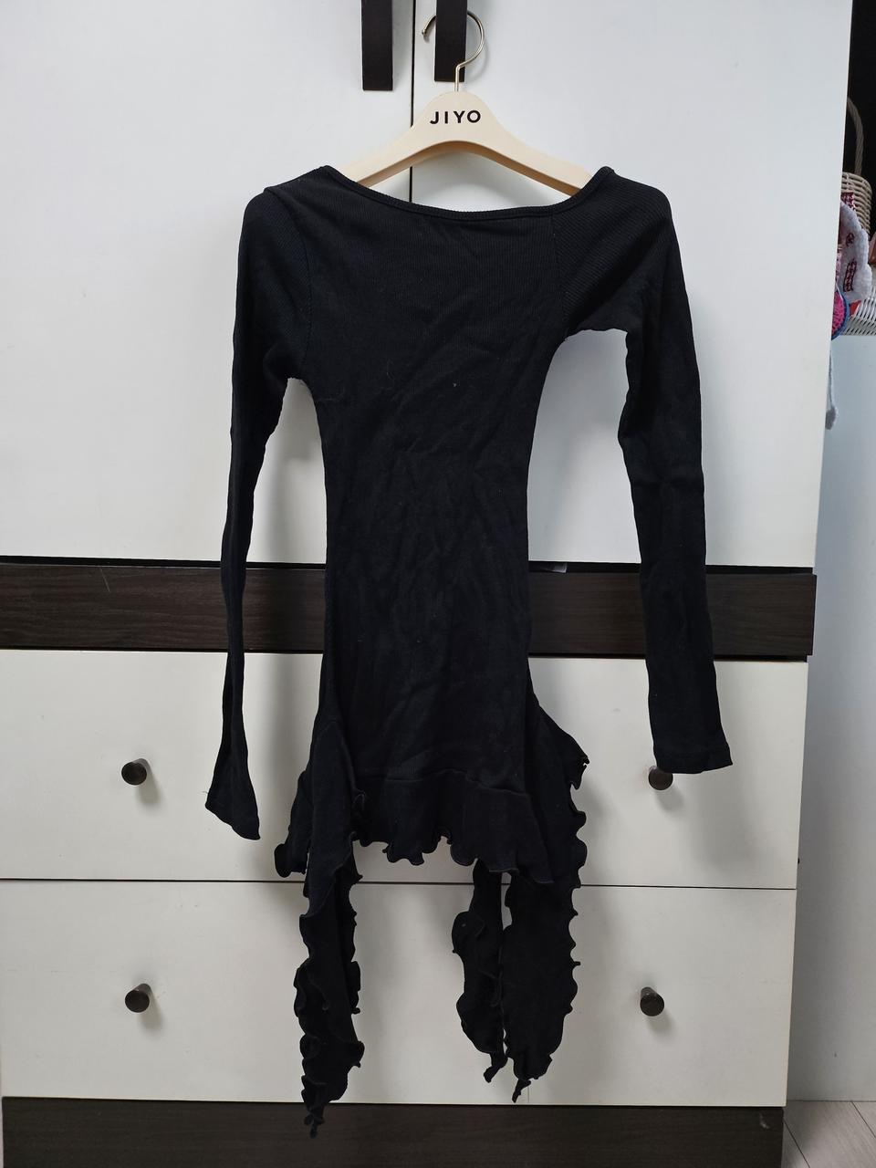 블랙 프릴 골지 니트 (새옷)