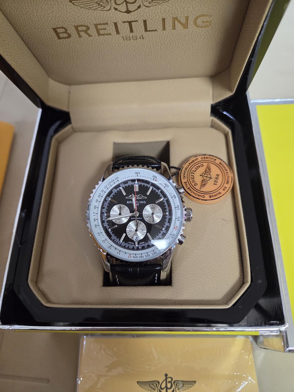 네비타이머 신형로고 풀박스