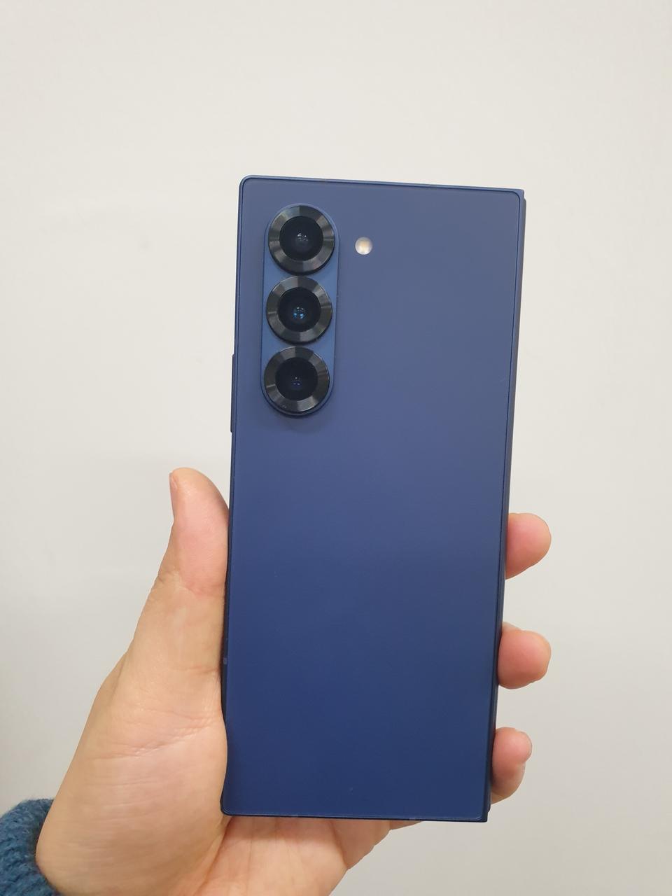 할인가능 S급 무잔상 갤럭시 폴드6 256기가 블루 884