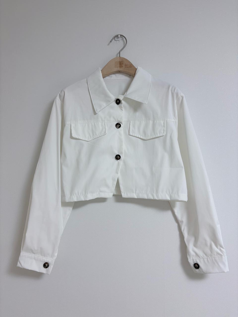화이트 크롭 자켓