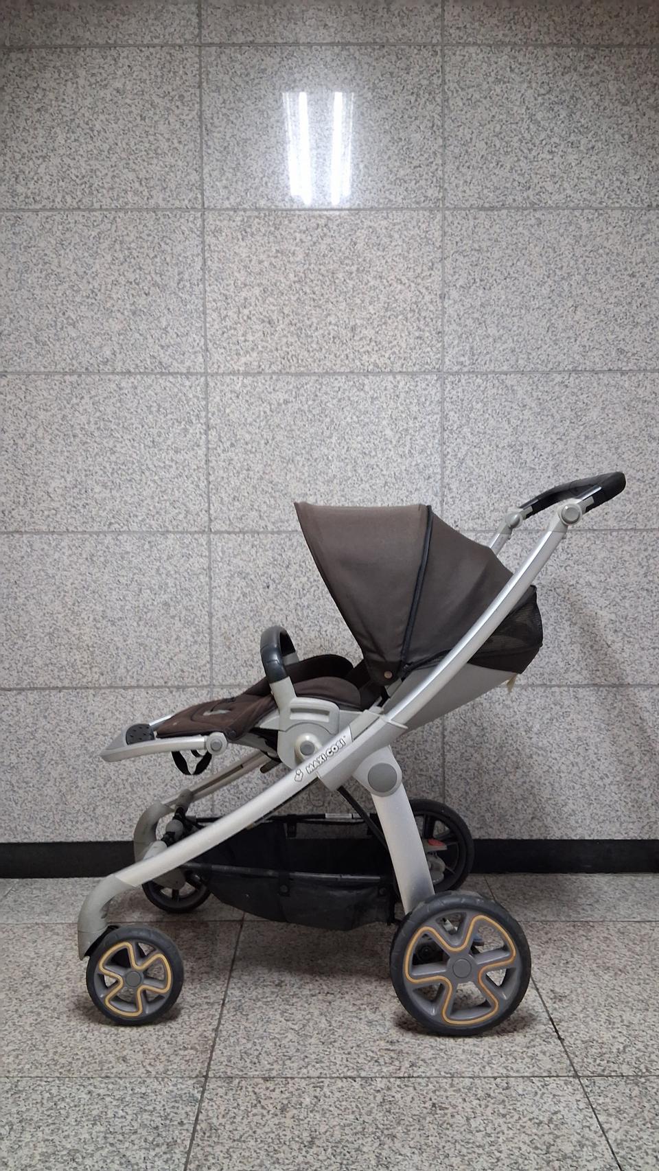 네덜란드산 최고급 명품 럭셔리 디럭스 유모차 맥시코시. 국내 유모차 중
