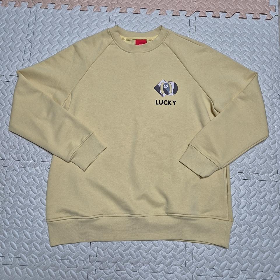 럭키슈에뜨 맨투맨