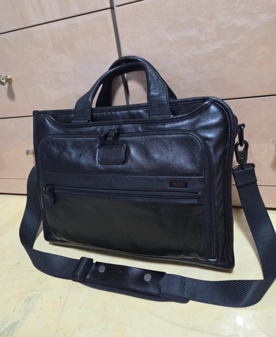 투미 정품 알파2 슬림 디럭스 레더 포트폴리오 브리프케이스