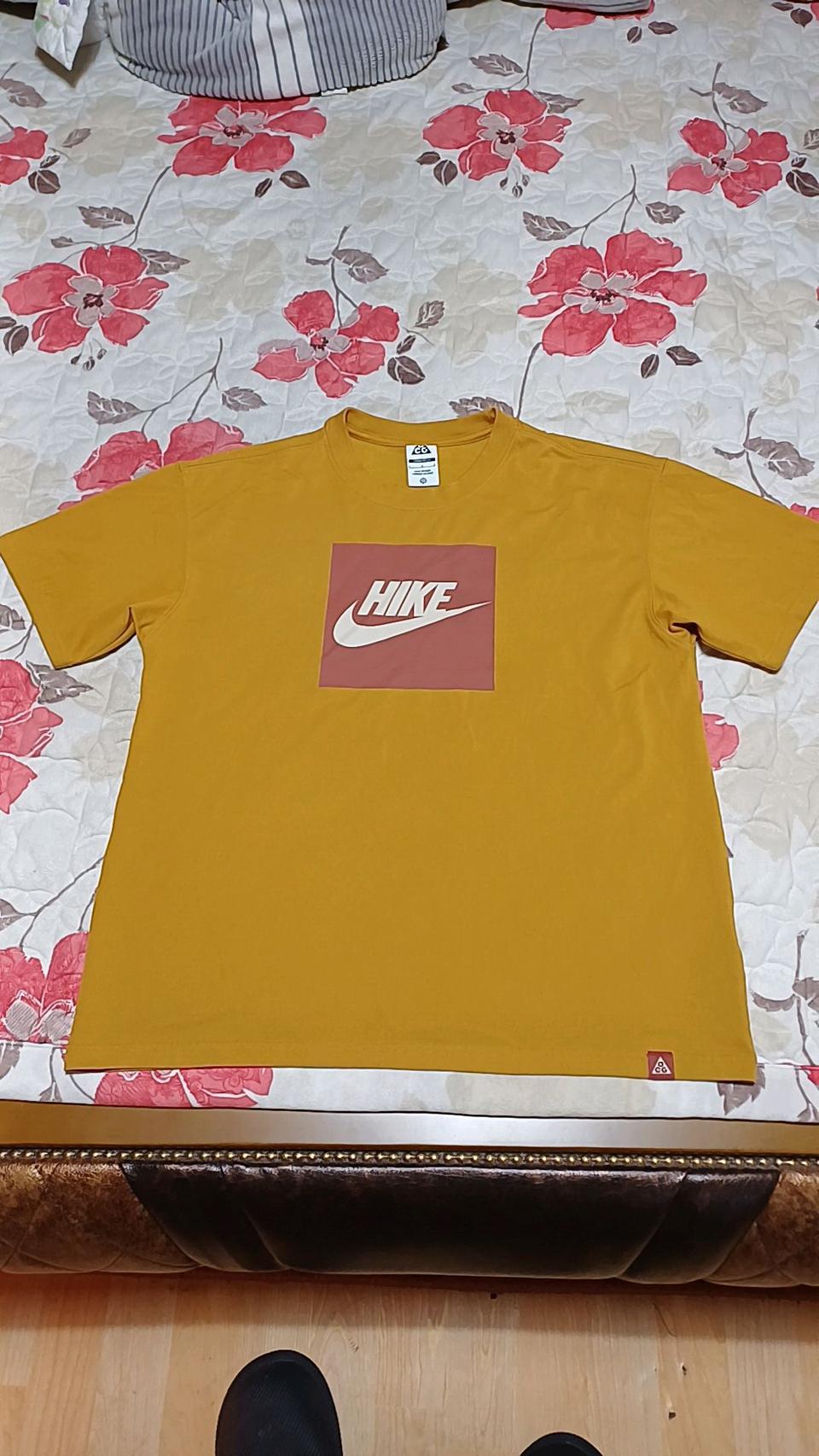 나이키 ACG 반팔 실측105 가슴56 기장69