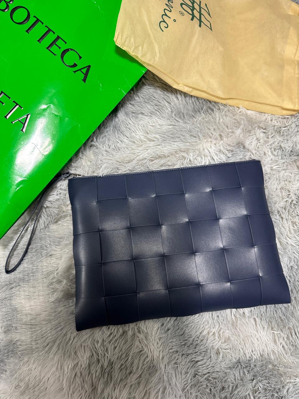 보테가 클러치 35x25 미사용