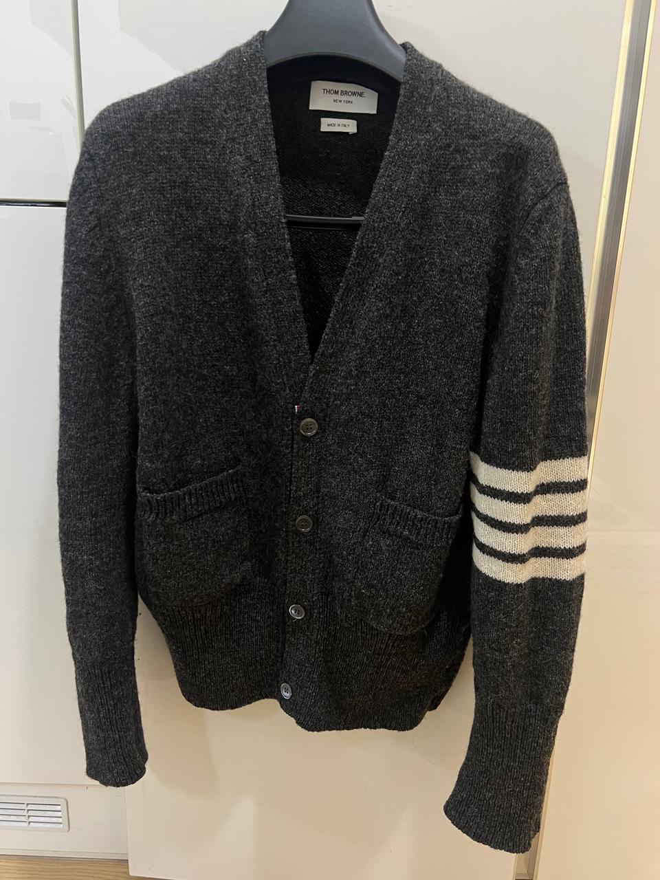 톰브라운 차콜 울가디건 3사이즈 (새상품급)