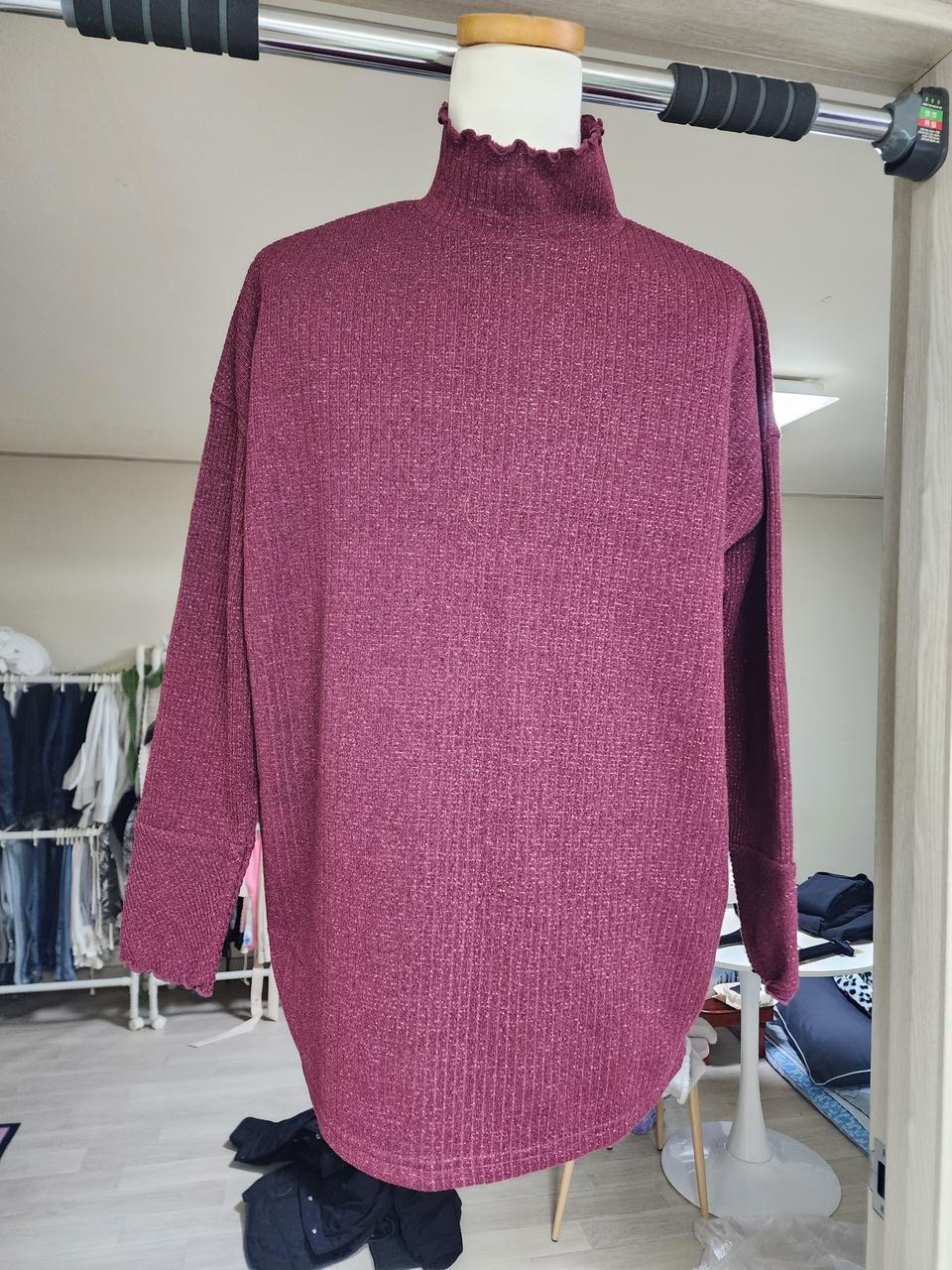 와인색 약기모 반목티