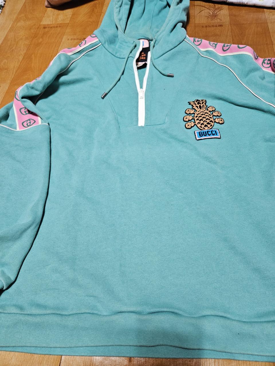 구찌 민트색 후드티 L