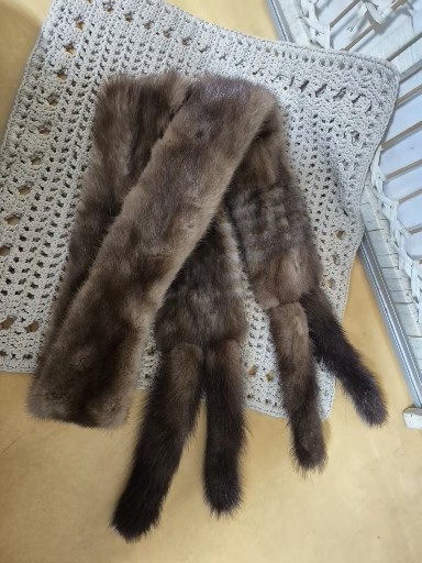 천년밍크롱목도리