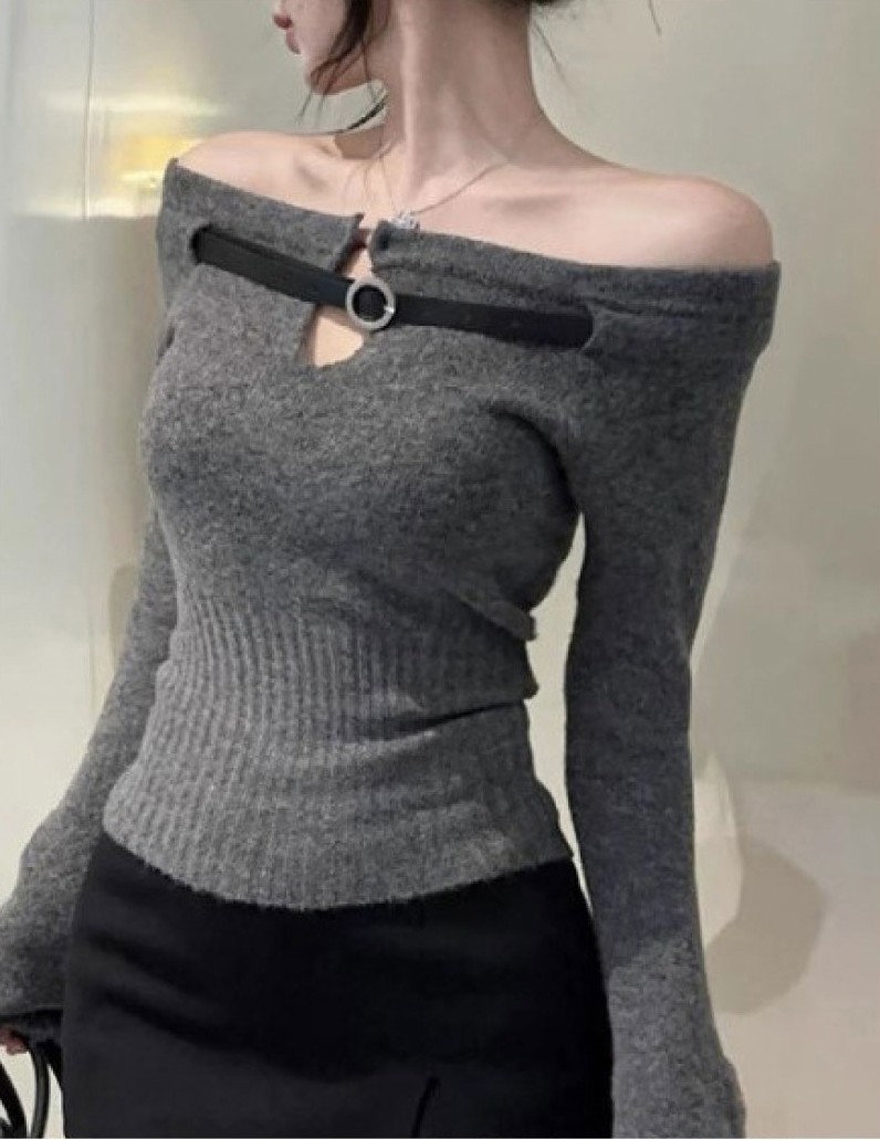 슬림핏 오프숄더 벨트 크롭 니트티셔츠
