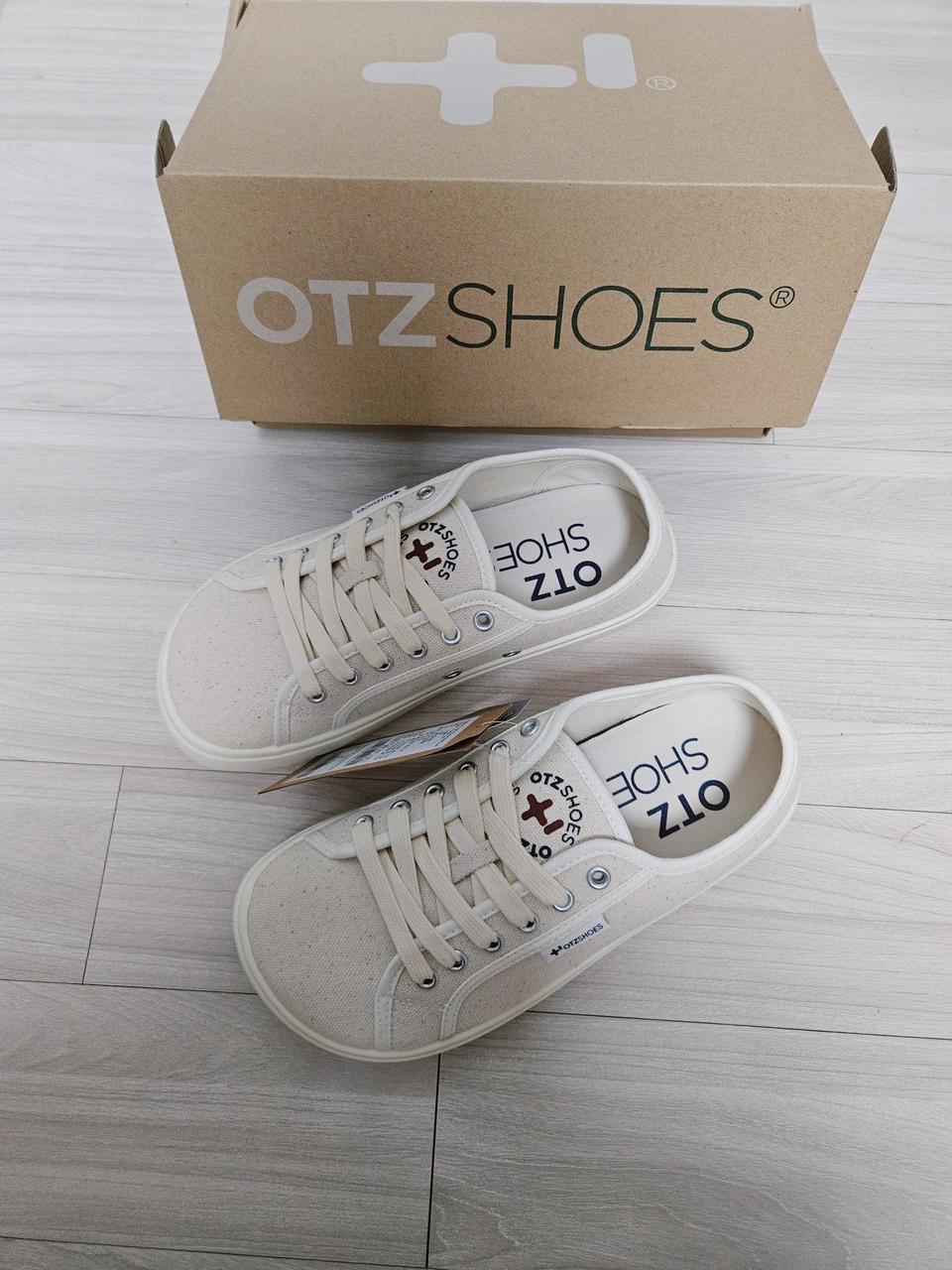 오찌 필그림 캔버스 스니커즈 235