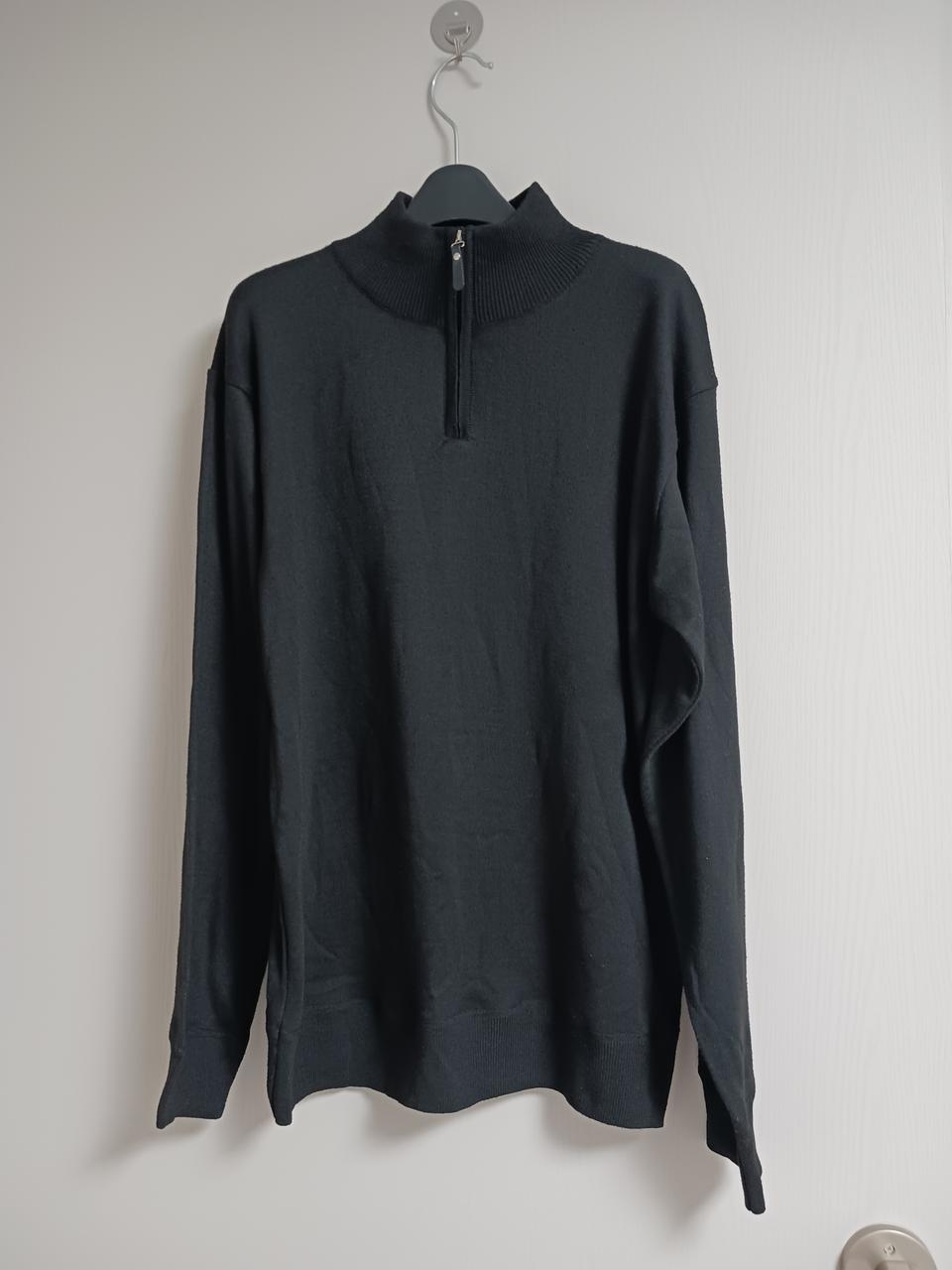 남성 반집업니트