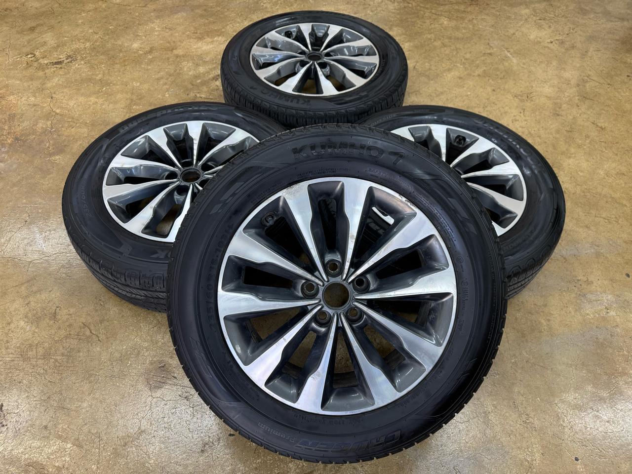 올뉴카니발 18인치 순정휠타이어 팝니다