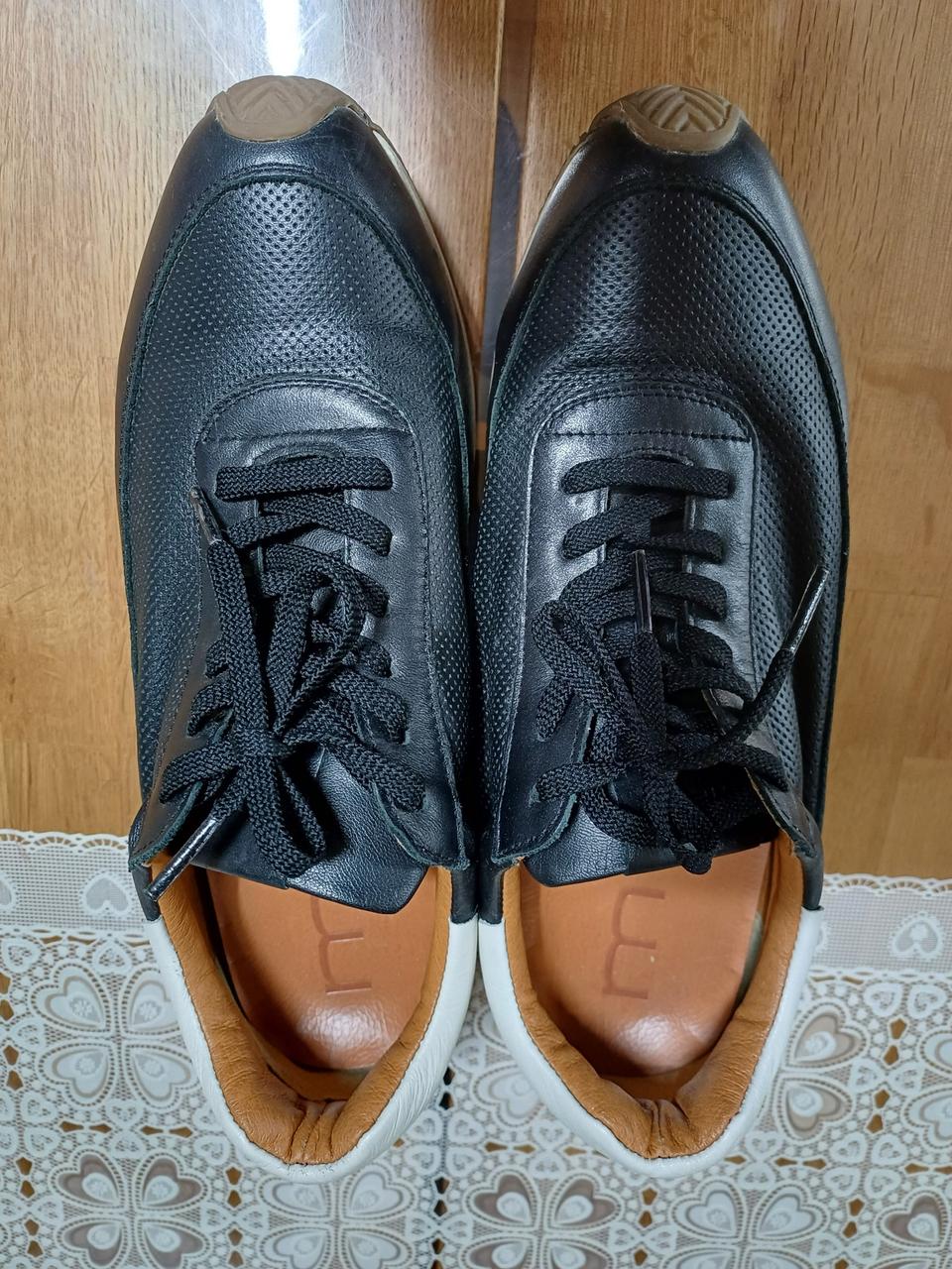 말로 스니커즈 250