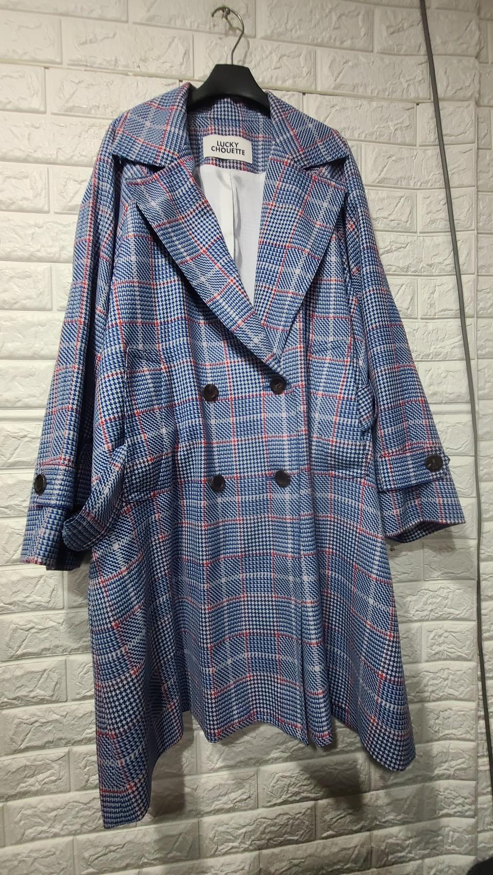 럭키슈에뜨 트렌치코트