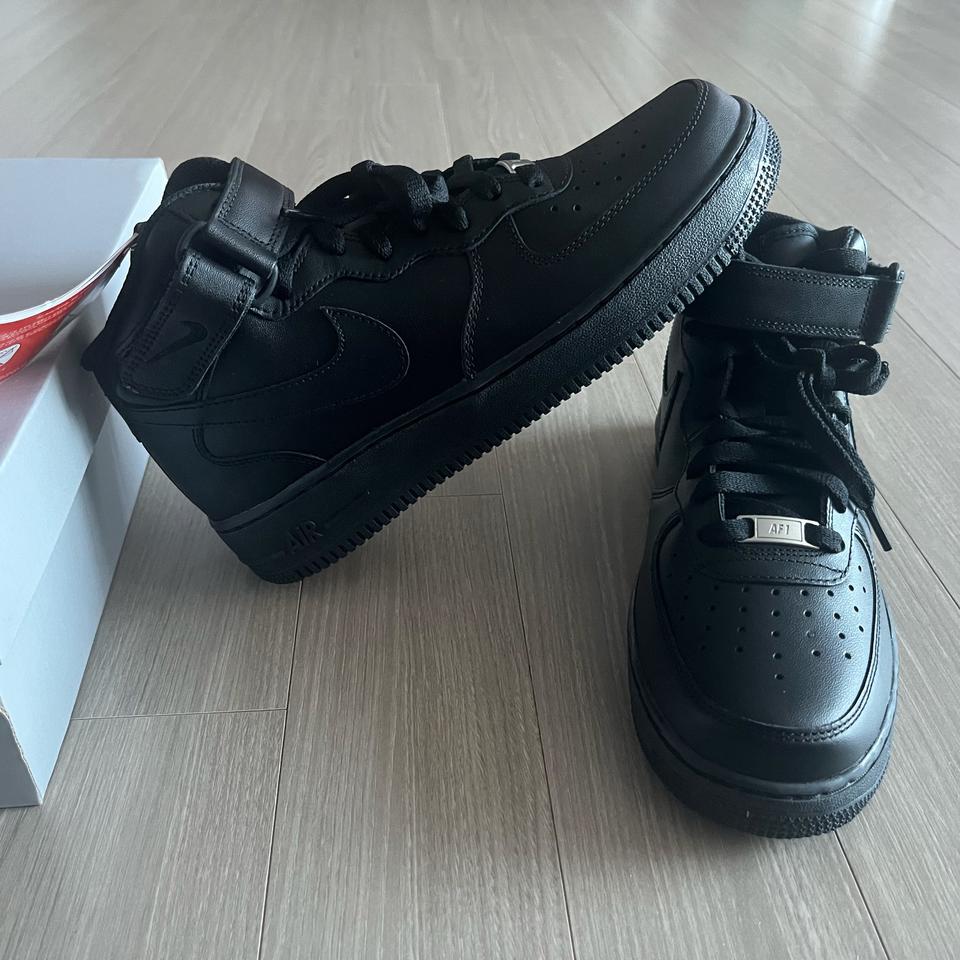 나이키 에어포스1 미드 올검 260 새제품
