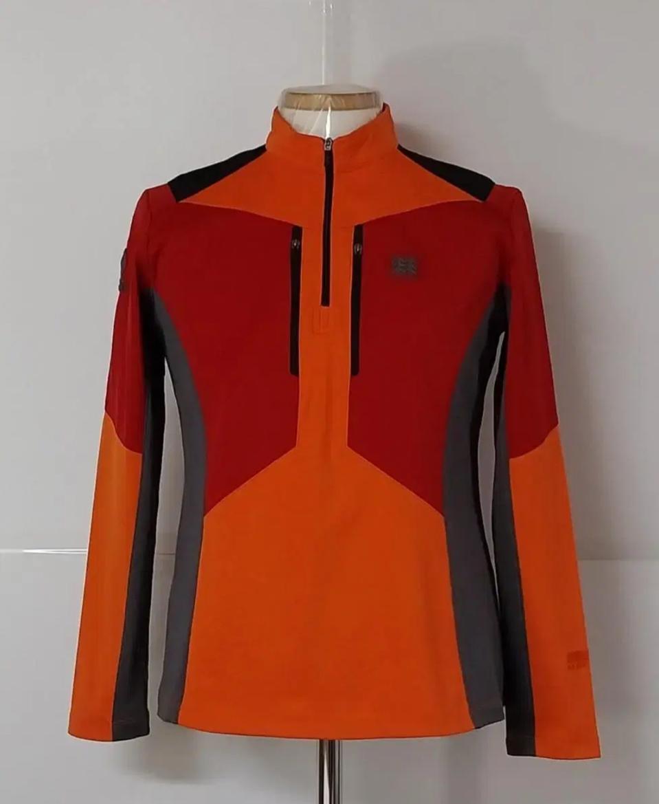 66)코오롱스포츠 니트 기능성 반집업티셔츠