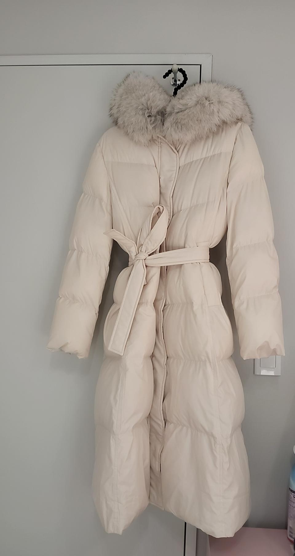 새상품 미착용 사가폭스퍼 구스롱패딩